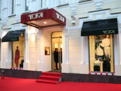 Tumi