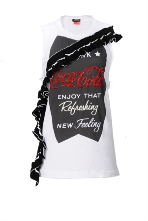 Pinko представила линию одежды Coca-Cola