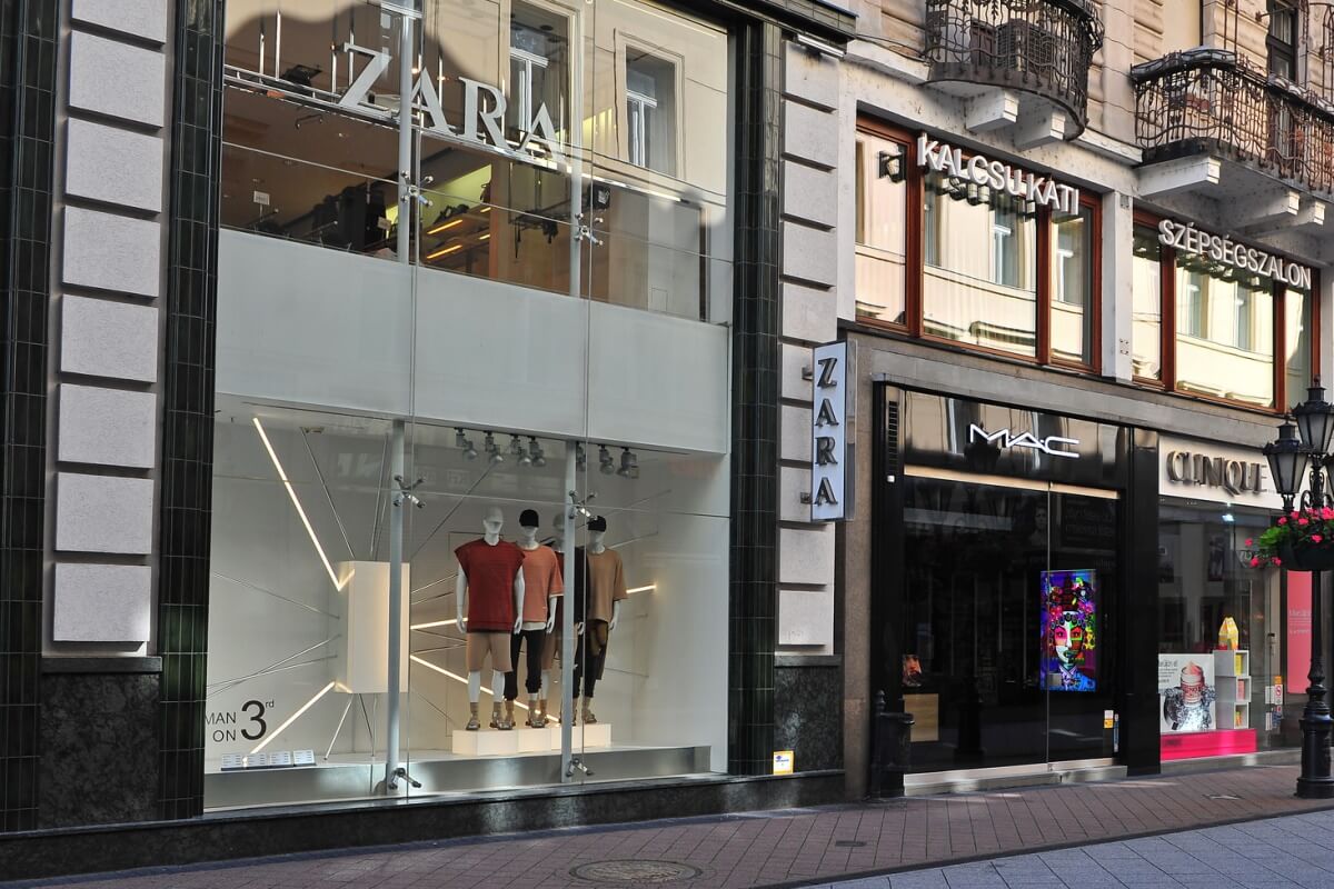 Zara открыла все магазины и вышла на докризисные показатели