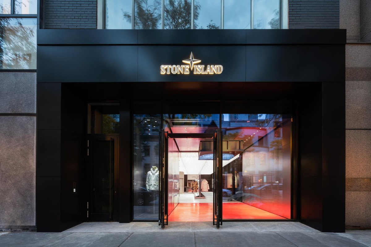 Stone Island открыл магазин будущего в Чикаго