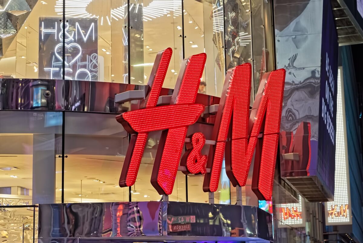Новость об открытии H&M в метавселенной оказалась «уткой»