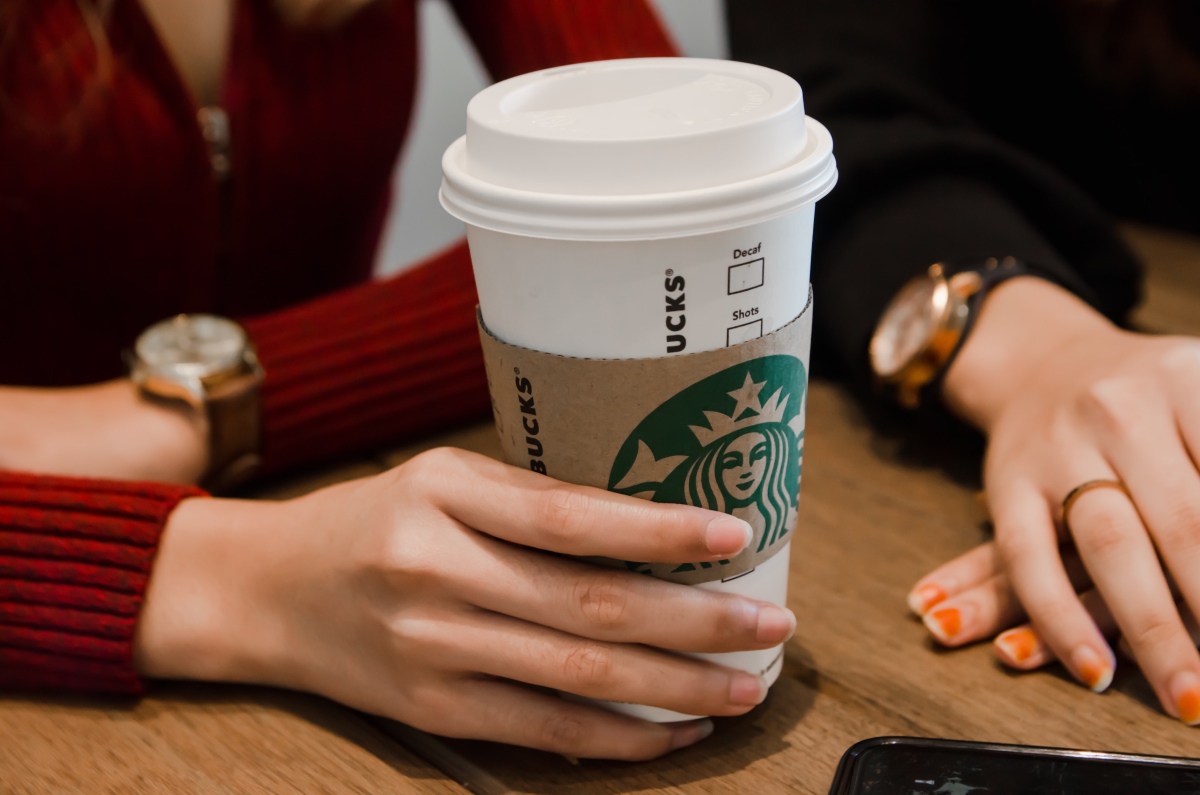 Кофе в Starbucks - Pexels