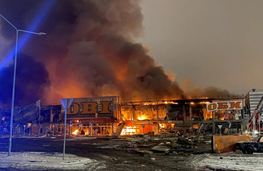 Пожар в OBI в Химках - BFM.ru