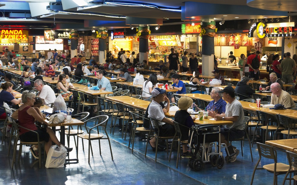 Фудкорт - Depostiphotos.jpg Фудкорт - Depostiphotos.jpg