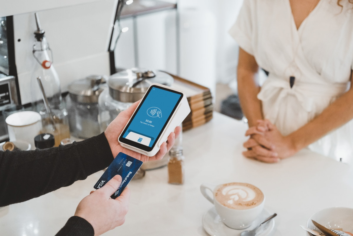 Платежный терминал - unsplash