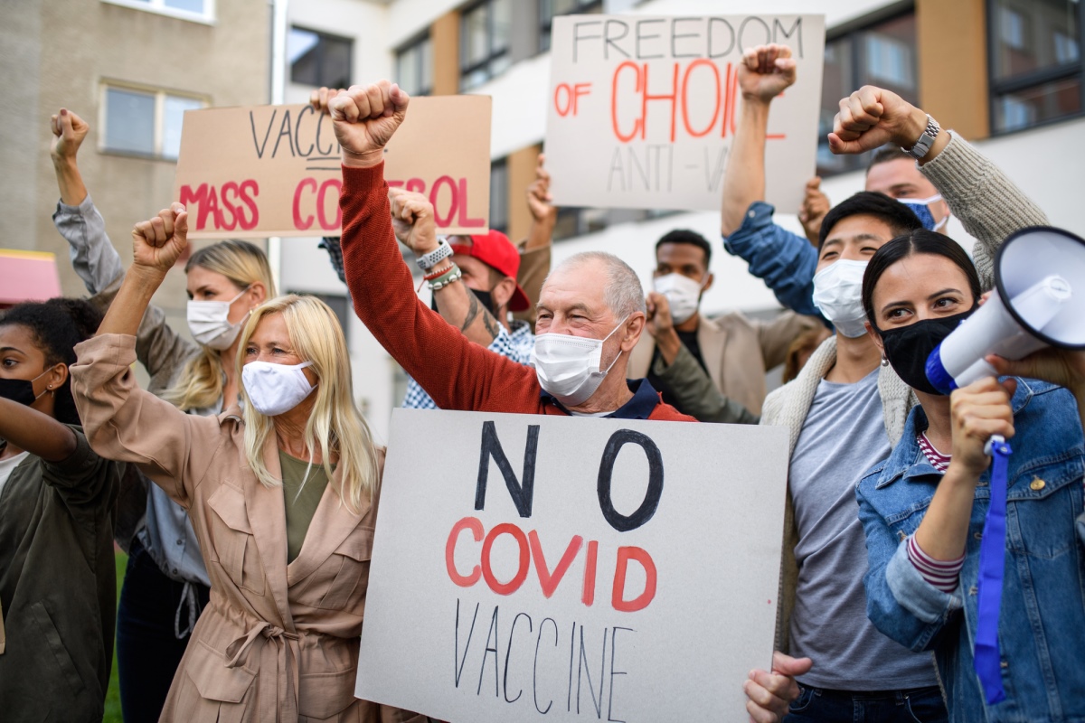 Протесты против вакцины - Depositphotos