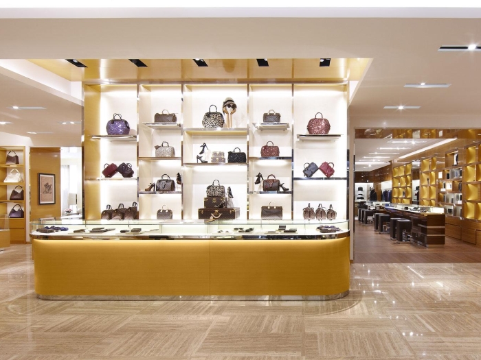 Louis Vuitton Louis Vuitton.jpg