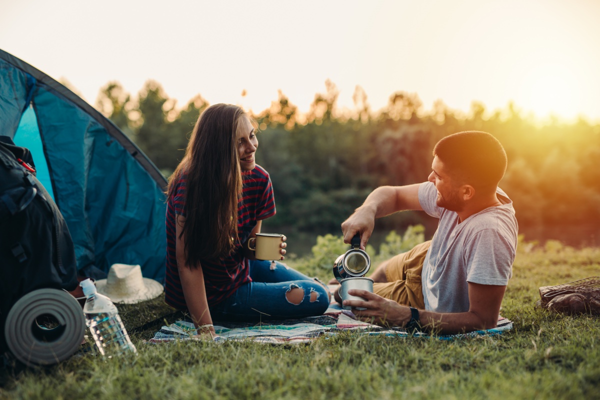 Outdoor camping - походы, палатки - Depositphotos