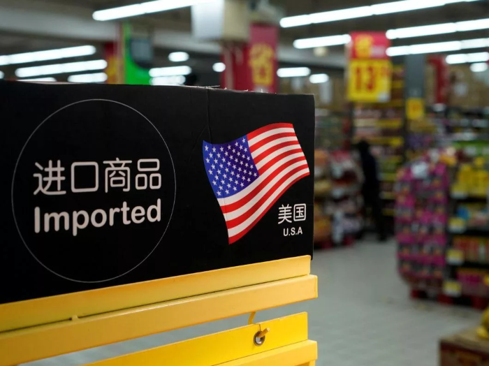 США вводит пошлины на товары из Китая.png