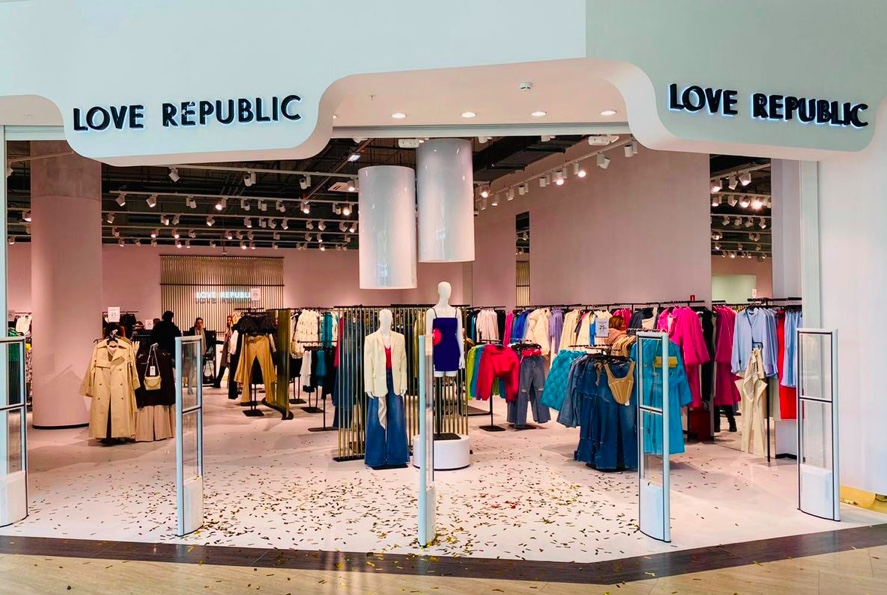 берберри бренд тренч. молодежные бренды одежды. Denny rose осень зима 2012. сумки кристиан диор 2022. ромео бекхэм burberry.