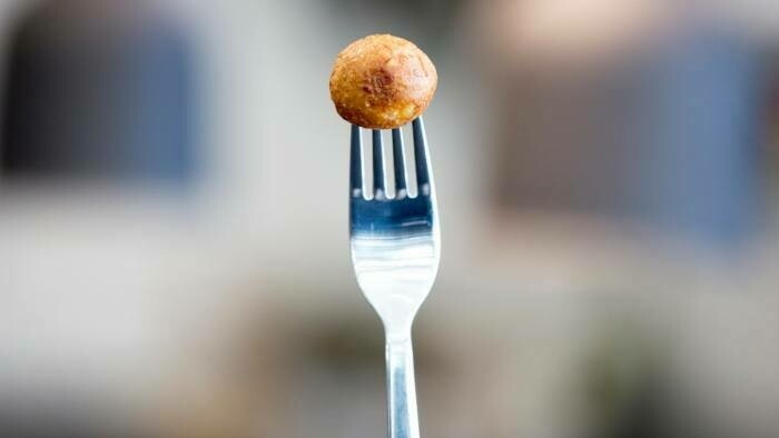 Фрикаделька из растительного мяса.jpg