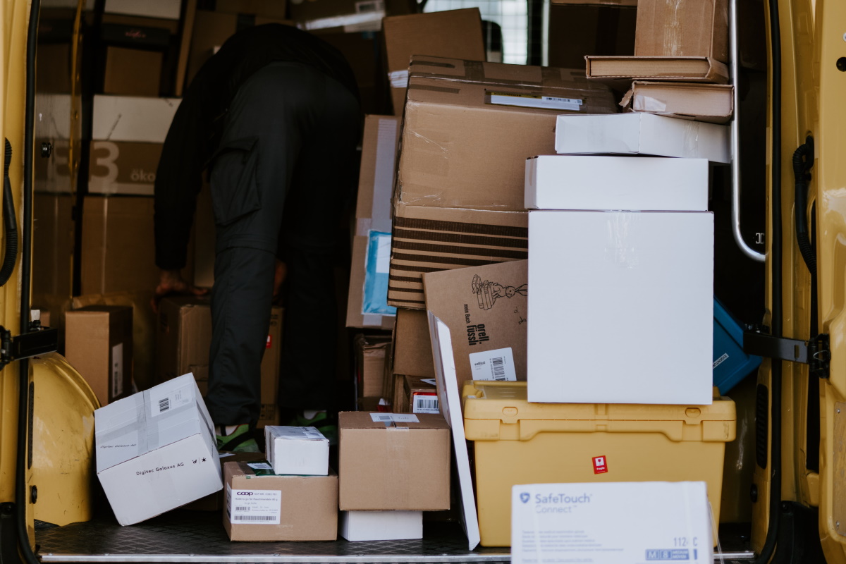 Услуги водителей и курьеров - unsplash Услуги водителей и курьеров - unsplash