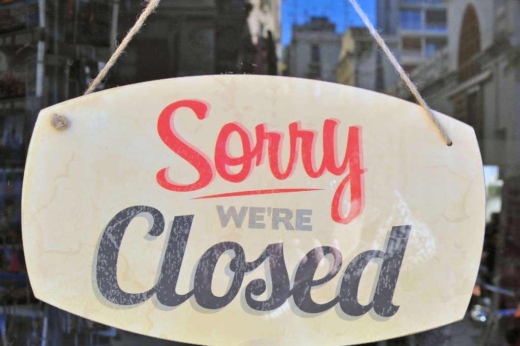 Закрыто надпись - photogenica