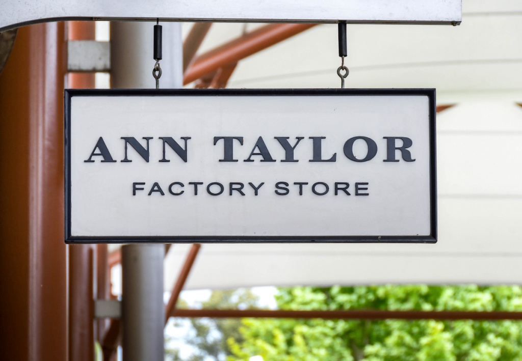 Ann Taylor store - Depositphotos