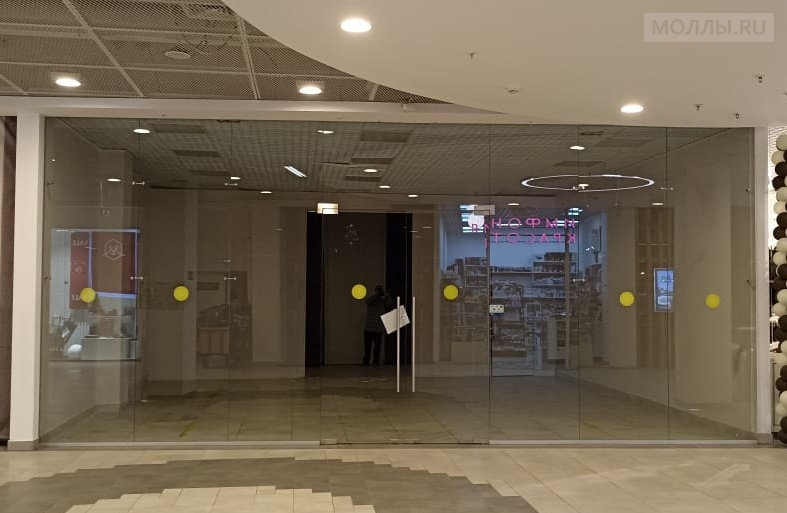 Торговое помещение 76,4 кв.м с ремонтом на 1-м этаже ТРК MARi, Москва и ...