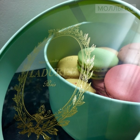 В Москве открылась первая кондитерская Ladurée