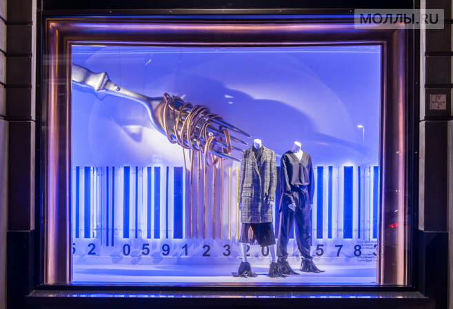 Модная кухня: ЦУМ представил витрины нового сезона