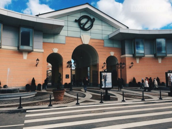 В Петербурге открылся аутлет-комплекс Outlet Village Пулково