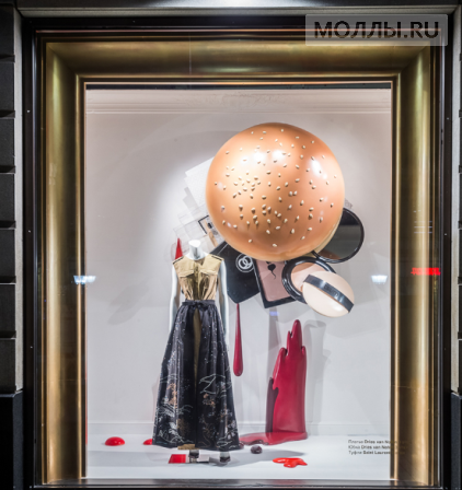 Модная кухня: ЦУМ представил витрины нового сезона