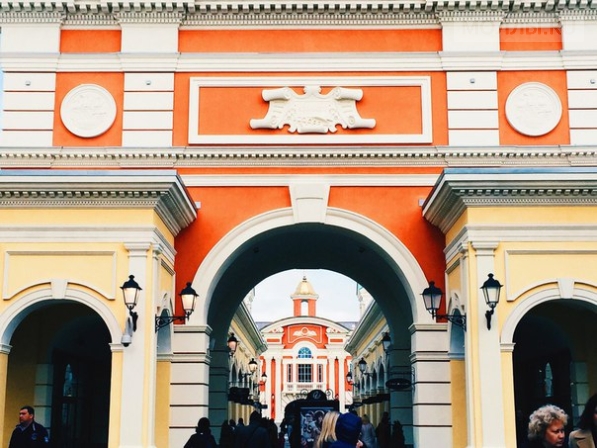 В Петербурге открылся аутлет-комплекс Outlet Village Пулково