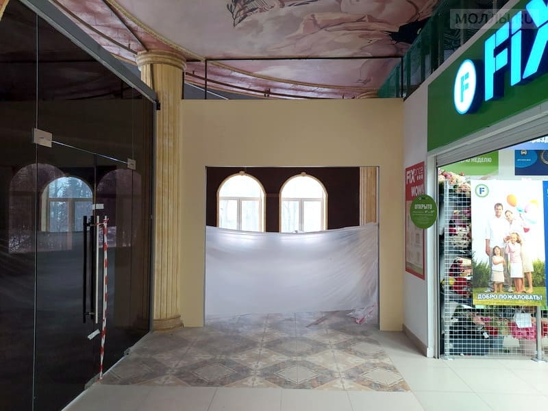 Сдам в аренду торговое помещение на втором этаже ТЦ, Москва и область ...