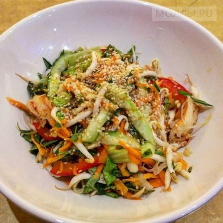 В центре Москвы открылось вьетнамское кафе Nha