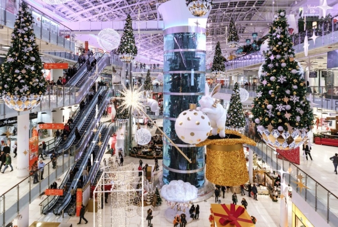 Эксклюзивные новогодние украшения - обязательный зимний элемент для ритейла