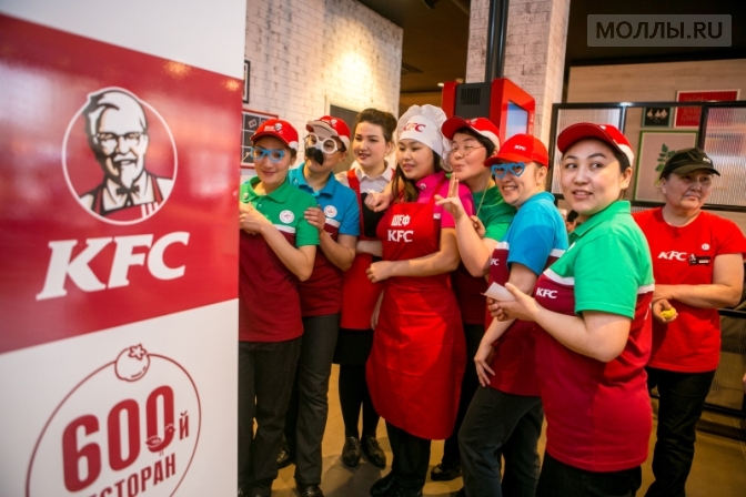 Сеть KFC в России выросла до 600 ресторанов