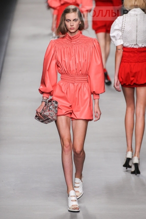 Milan Fashion Week 2015: фотографии с подиумов