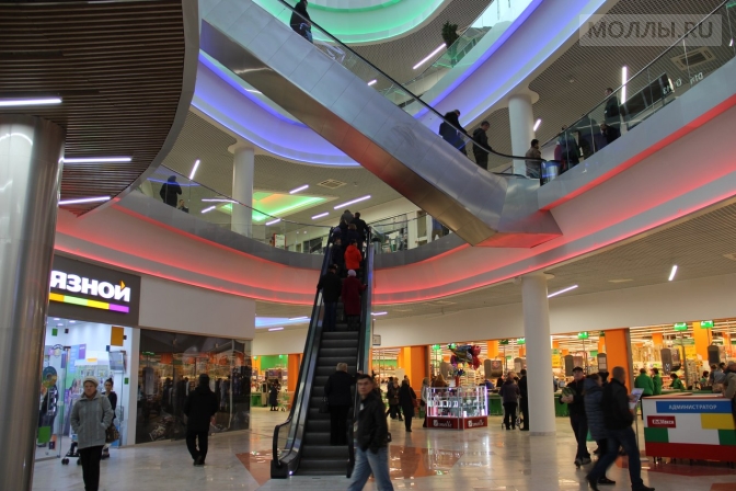 ТЦ «Макси» в Архангельске принял первых покупателей
