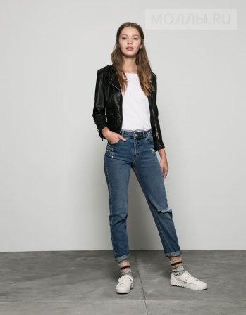 Bershka анонсировала первые в сезоне скидки (фотогалерея)